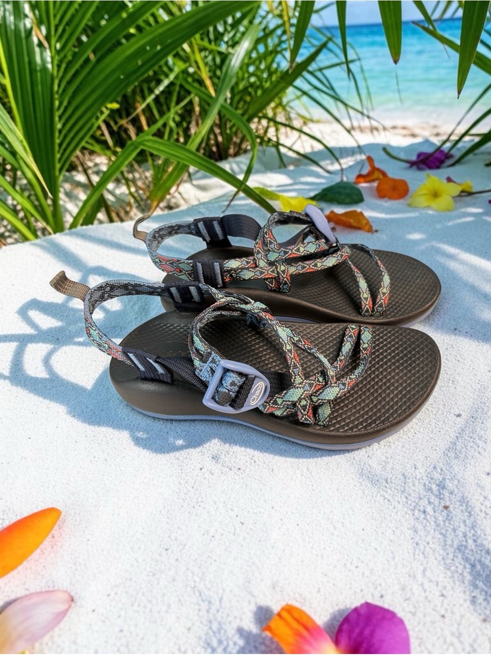 Chaco Girls Strappy Sandals Blue Adjustable Strap Buckle Open Toe Size 4